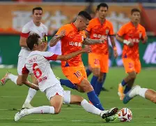 山东泰山发布备战花絮；今夜官宣签约；德国杯任务艰巨；心理建设被强调(山东泰山队有重磅消息传出)